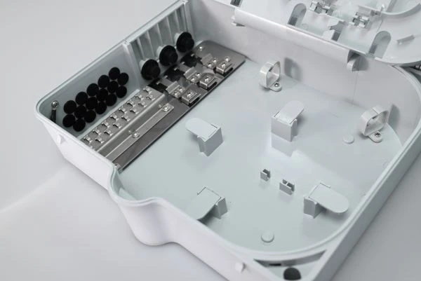 16 Core IP65 Waterproof Fiber Optic Terminal Box for Outdoor Wall Mount FTTH