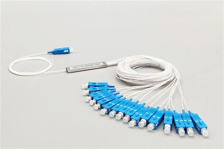 1X16 PLC Fiber Splitter, Hlau Tube, Liab qab Fiber 250μm, SC UPC, Singlemode