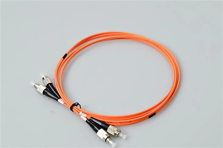 FC/UPC rau FC/UPC ib leeg-Hom 9/125 Duplex Fiber Patch Cord
