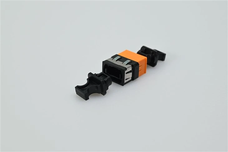 MTP/MPO Fiber Optic Adapter – 0.2dB Tsawg-Poob nrog High-Precision Alignment Tsho